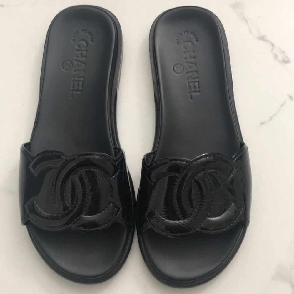 Chanel Mules in Black - Picture 3 of 4